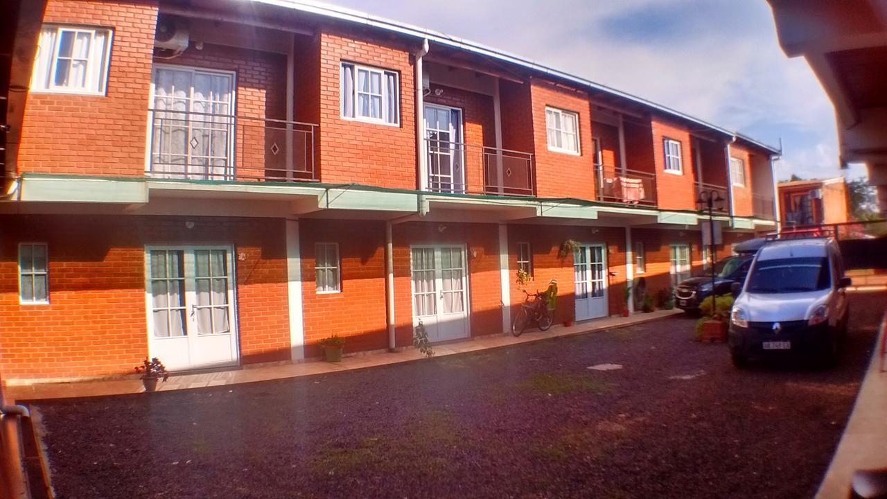 Tupã Jireh Vila Puerto Iguazú Exterior foto